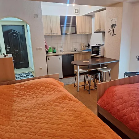 Darvik Apartment